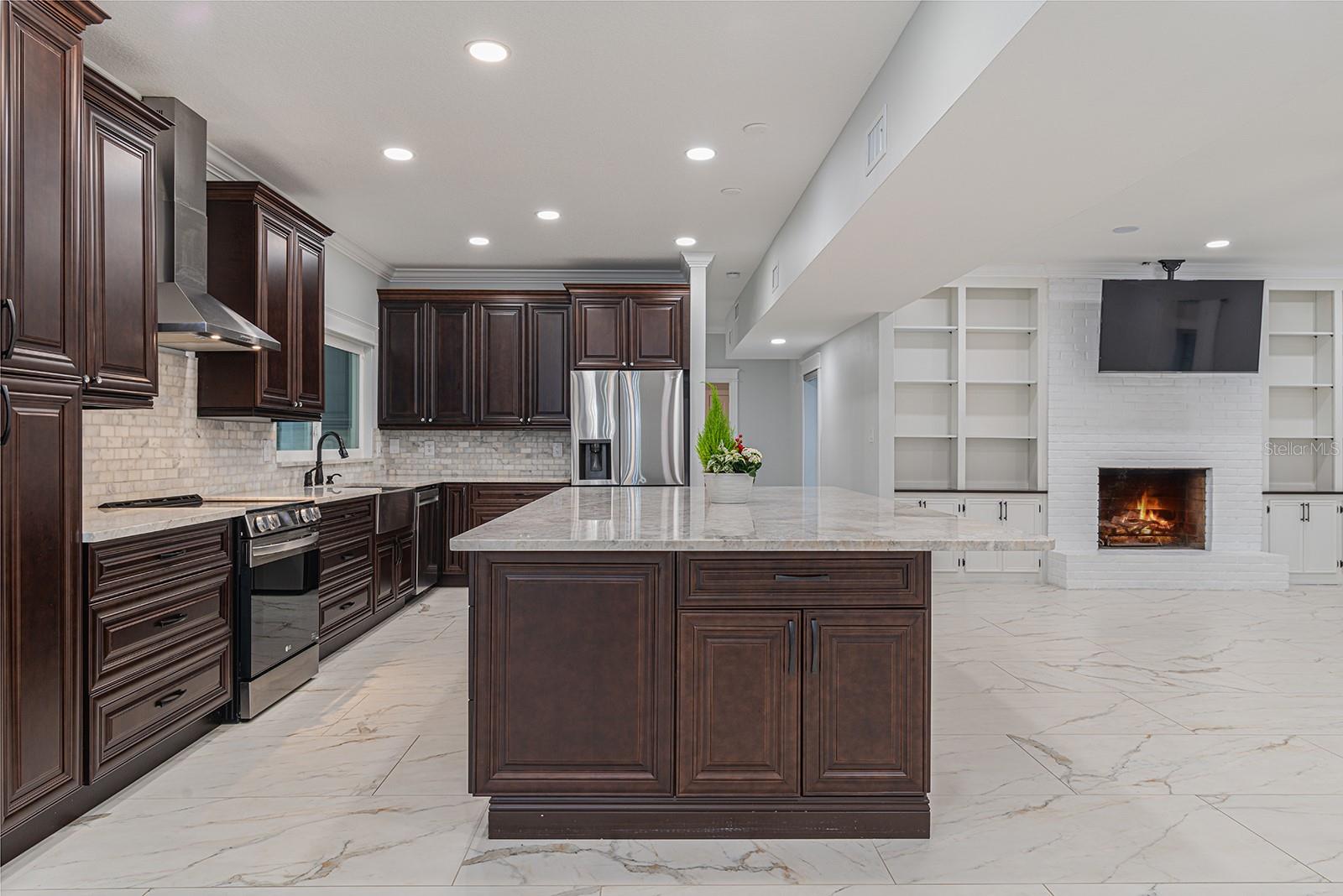 SANFORDS SUBSTANTIAL FARMS - Residential