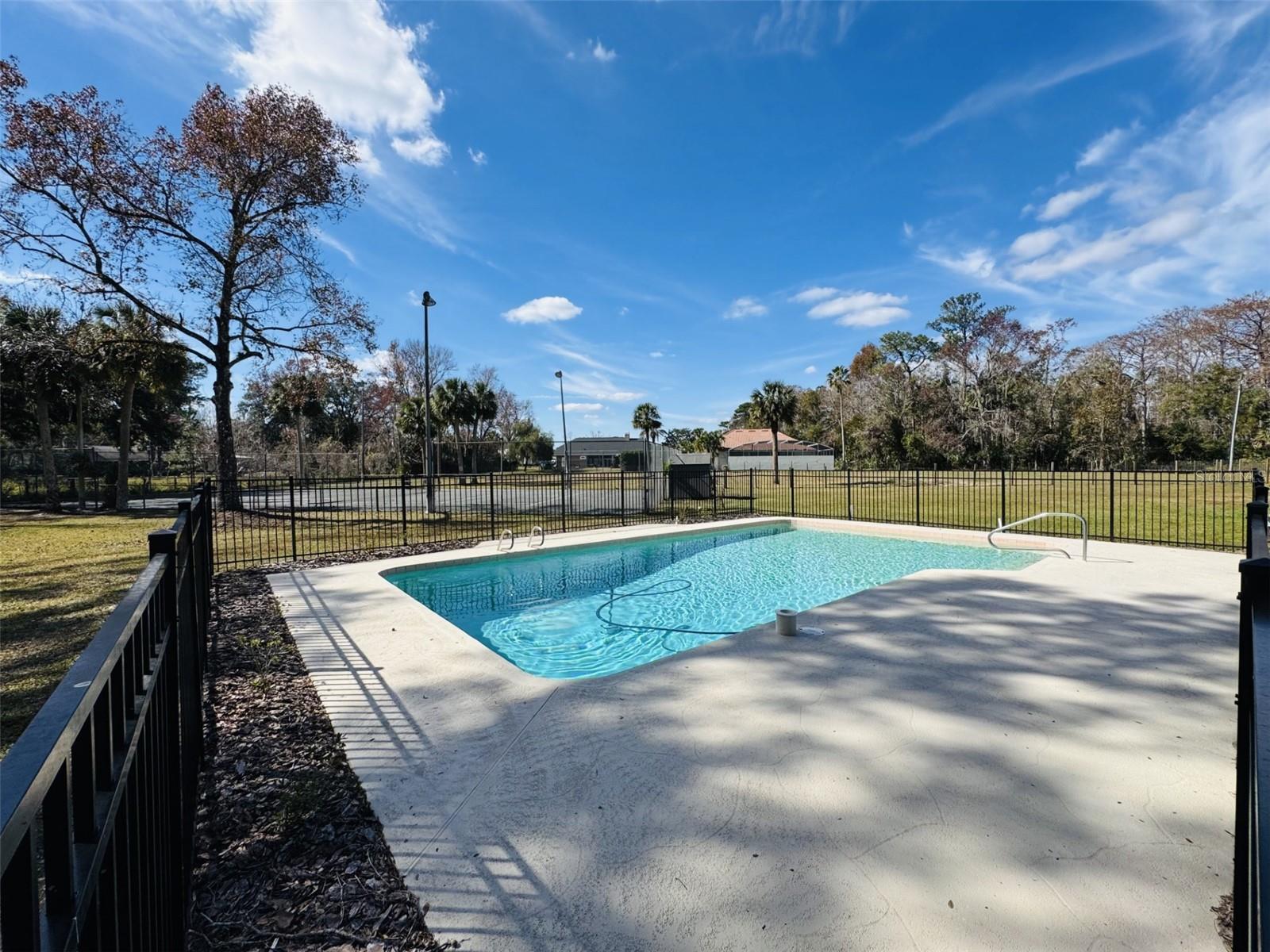 SANFORDS SUBSTANTIAL FARMS - Residential