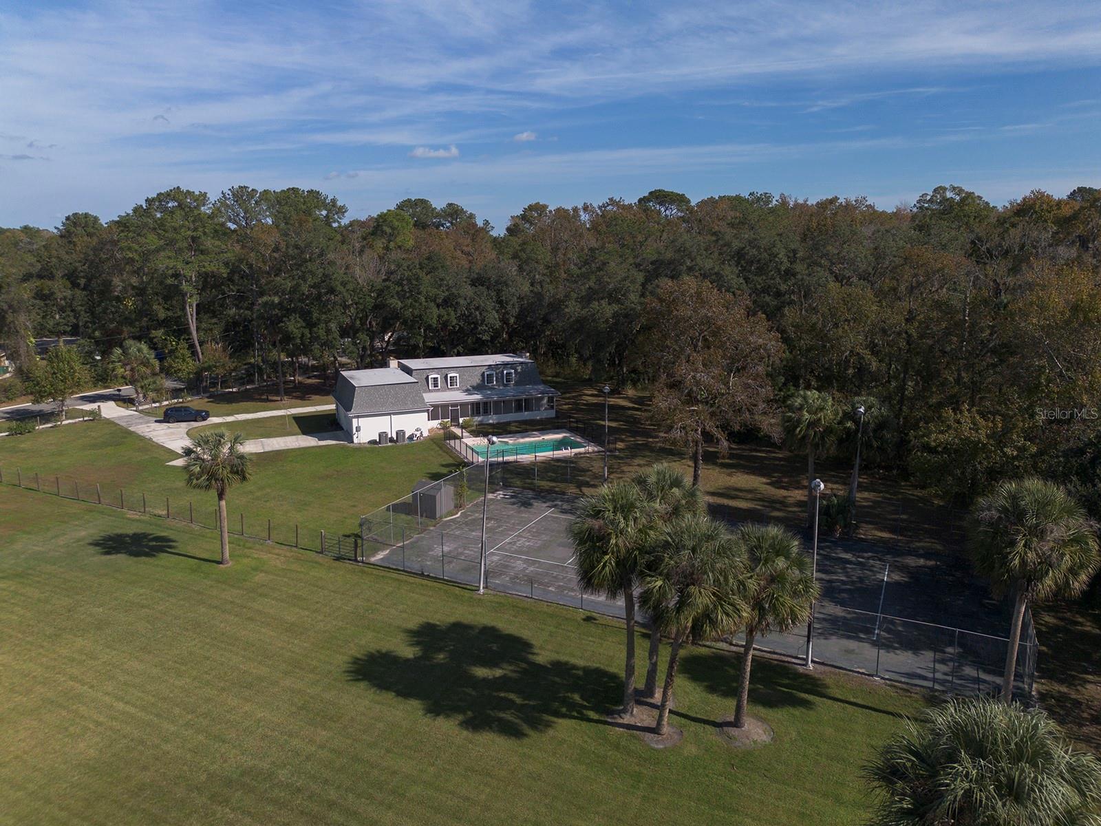 SANFORDS SUBSTANTIAL FARMS - Residential