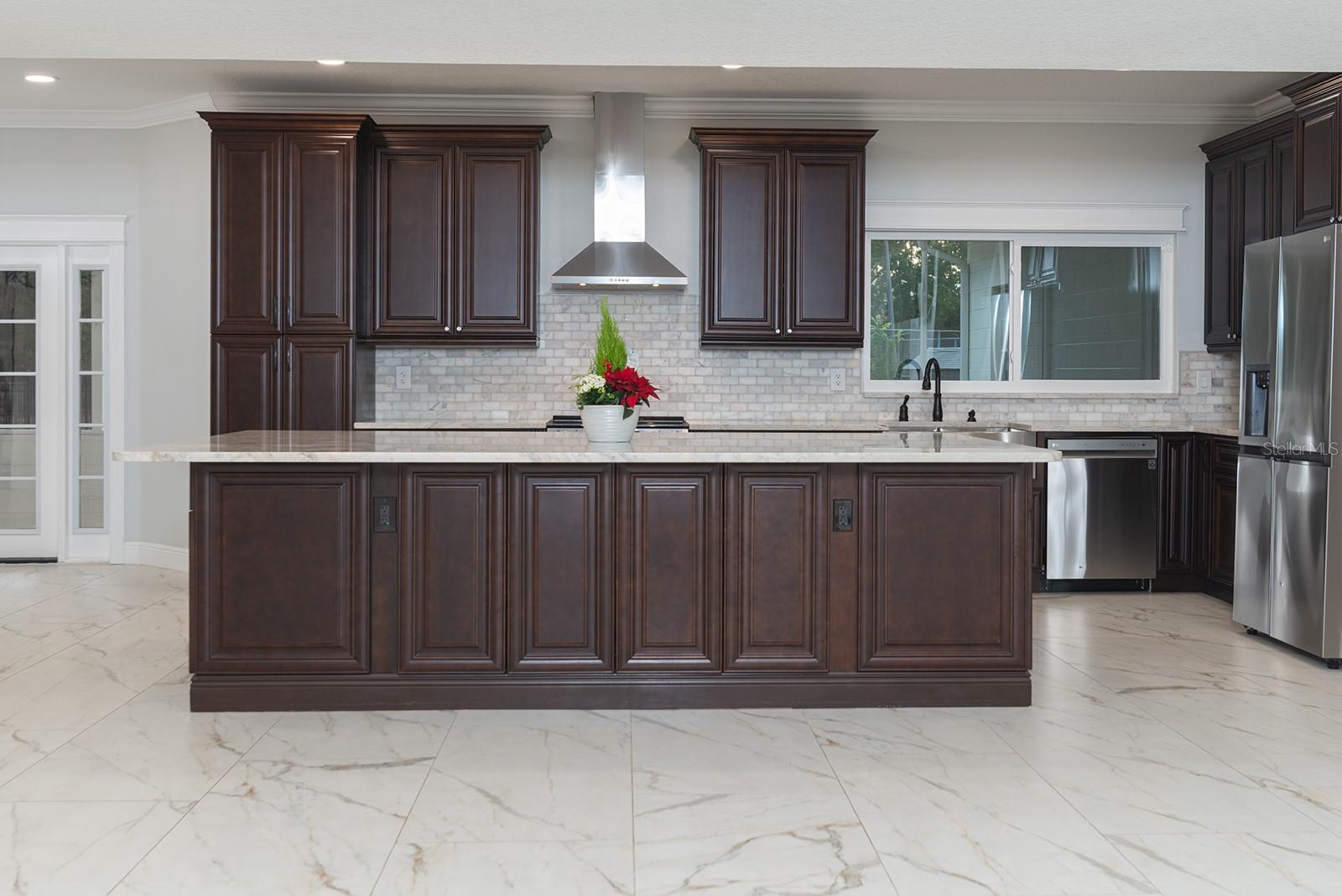 SANFORDS SUBSTANTIAL FARMS - Residential