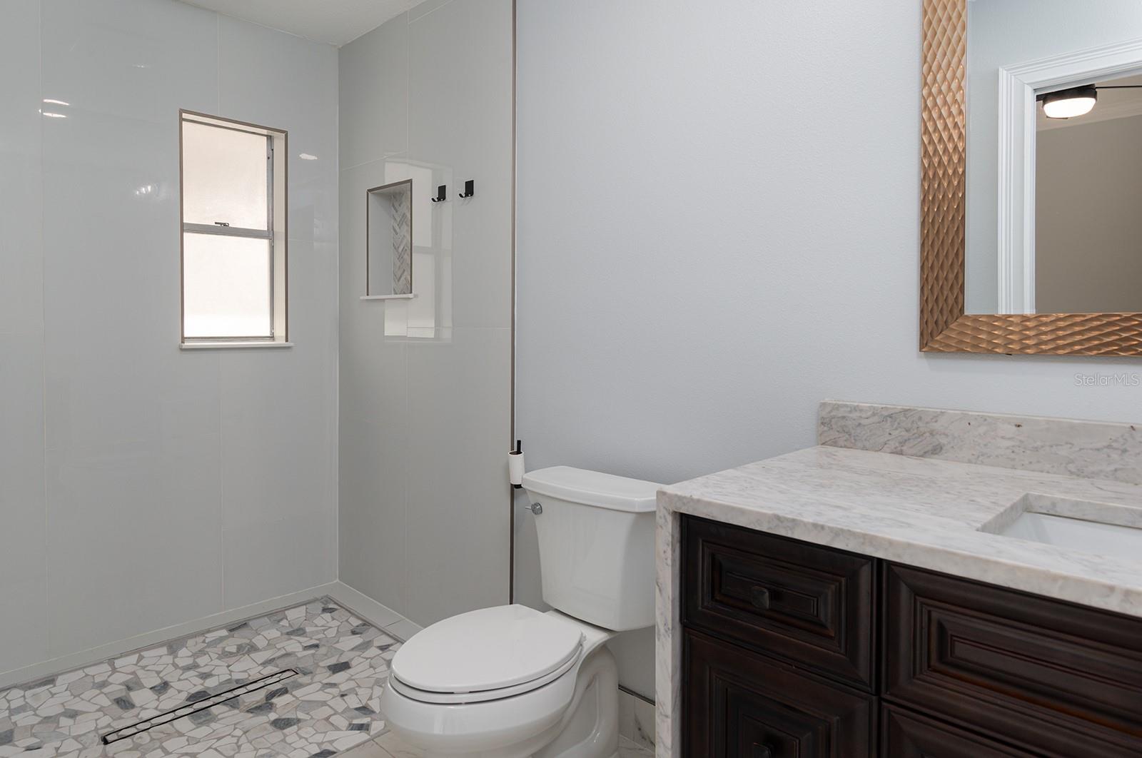 SANFORDS SUBSTANTIAL FARMS - Residential