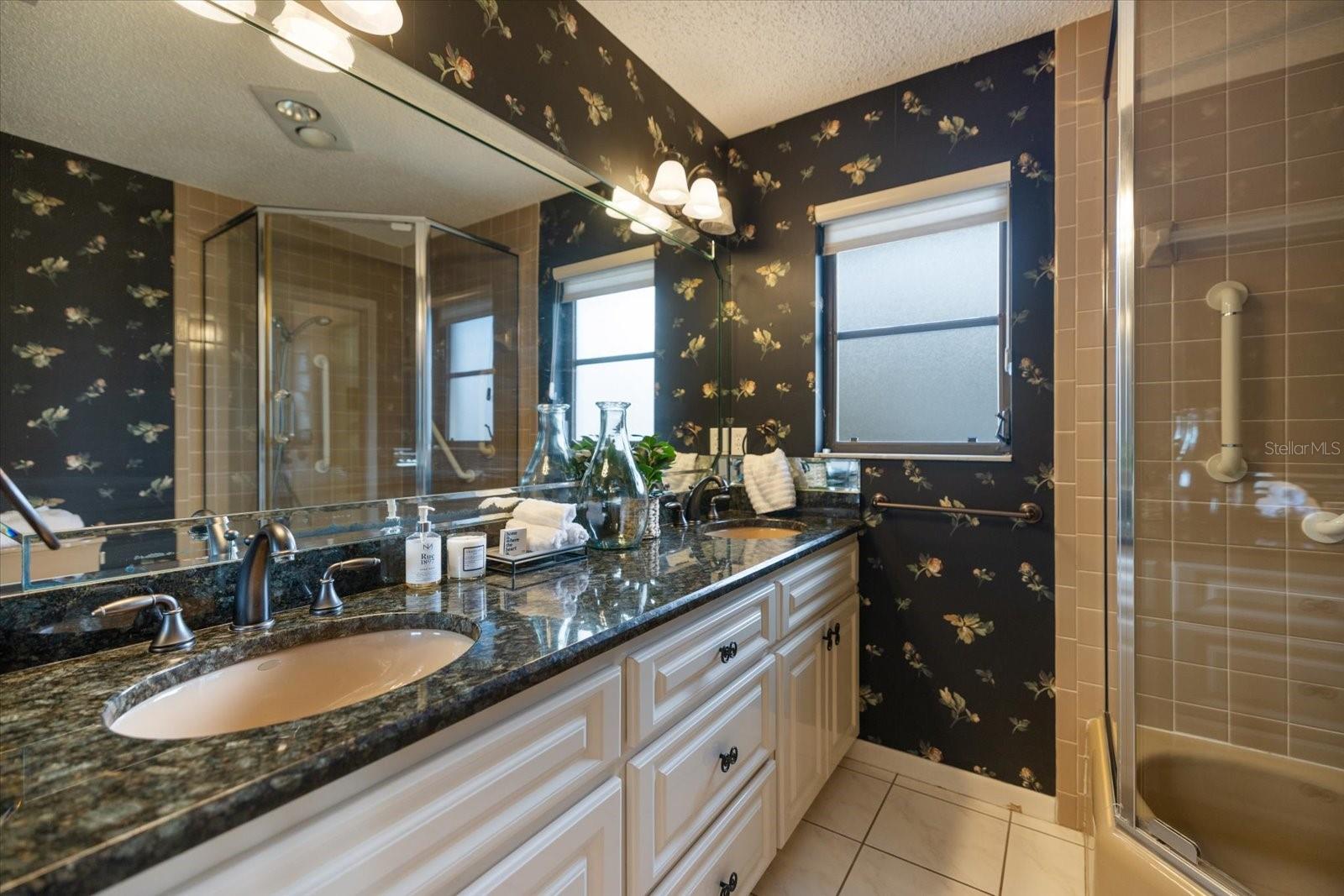 VENICE GARDENS SEC 2 - Residential