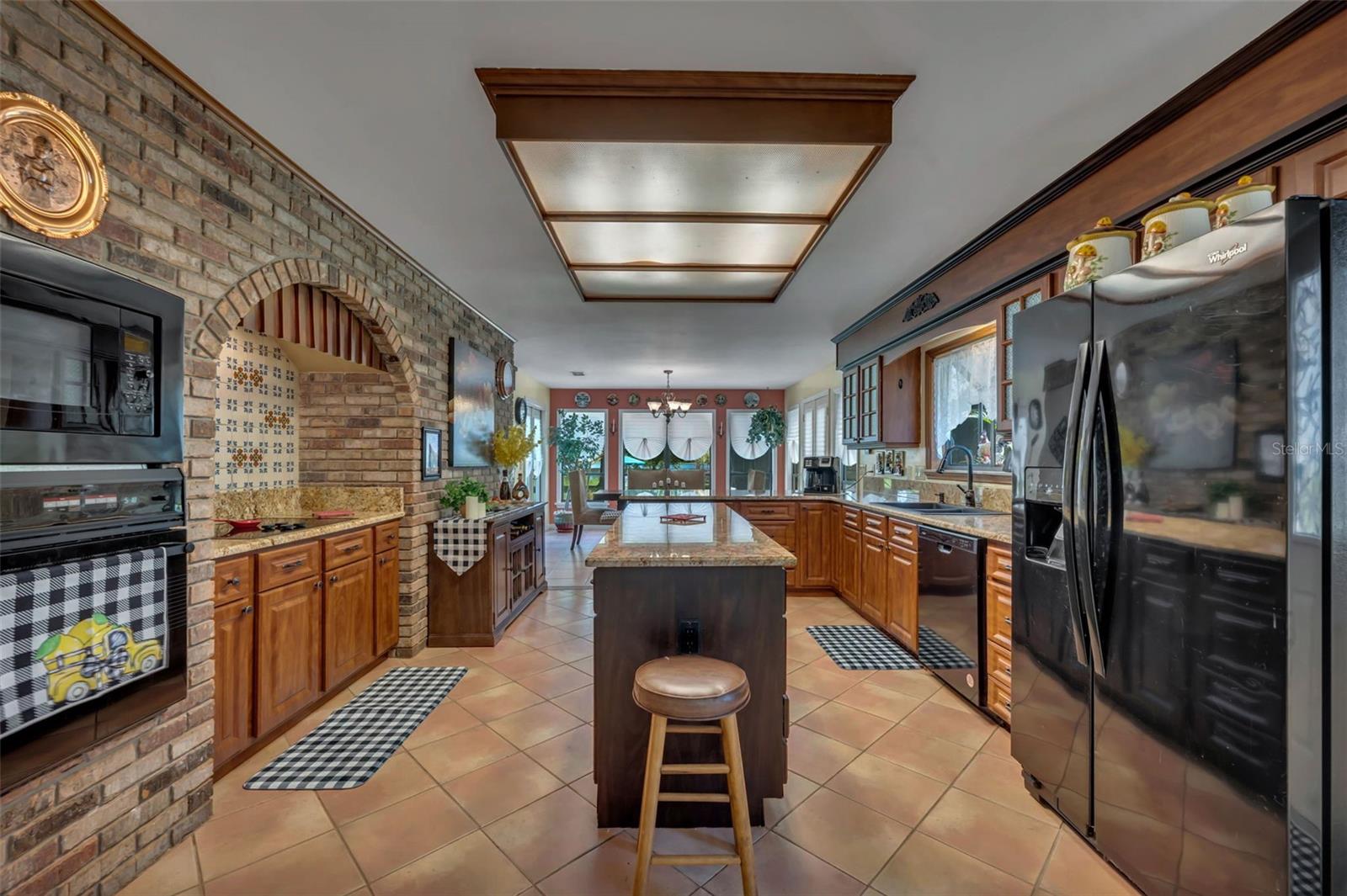 WILSONS 01/4 SW 01/4 - Residential