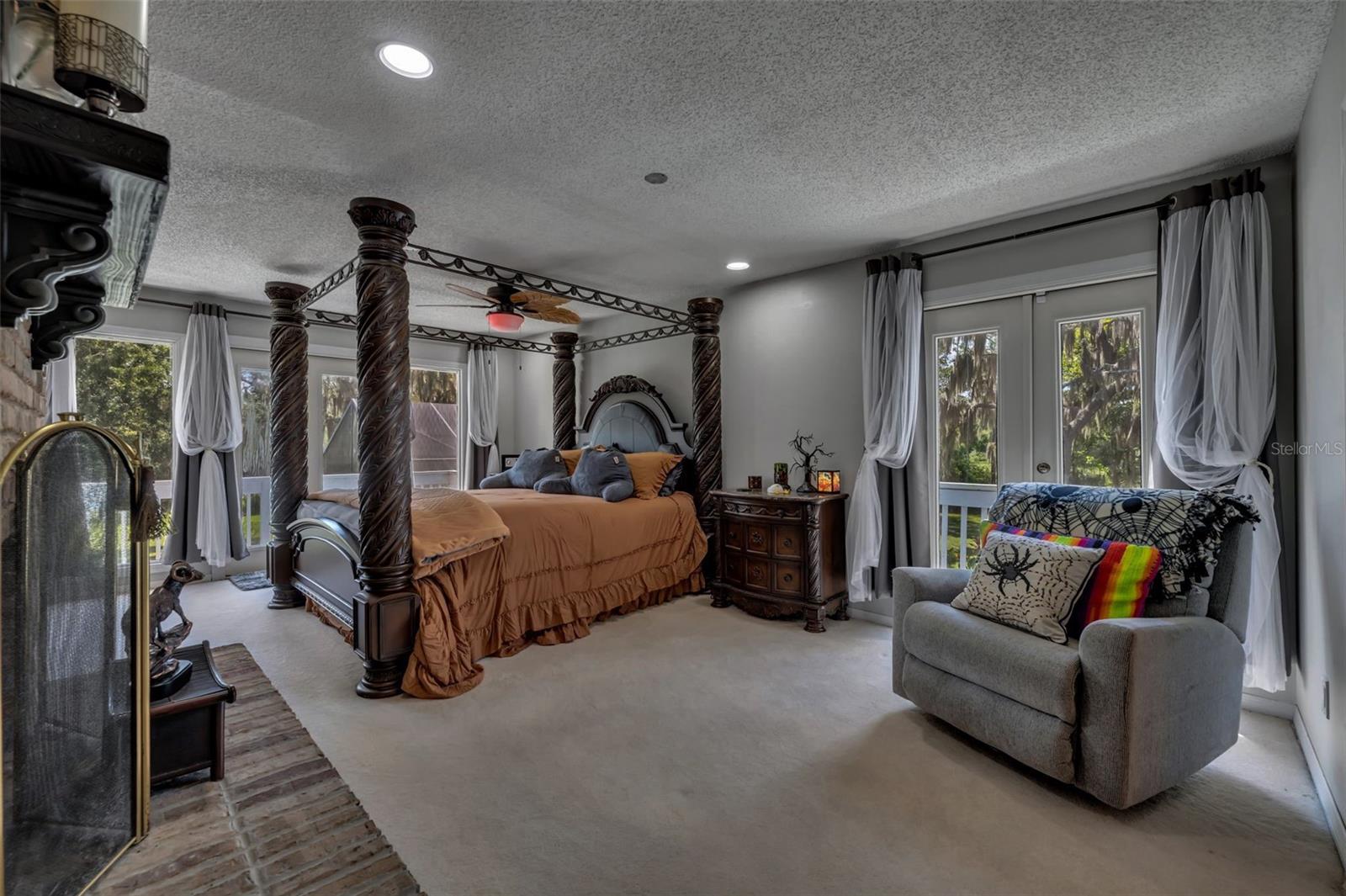 WILSONS 01/4 SW 01/4 - Residential