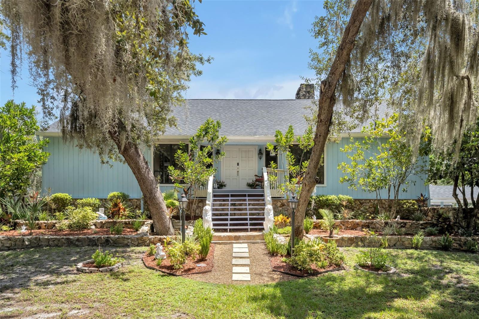 105 SAXON BOULEVARD