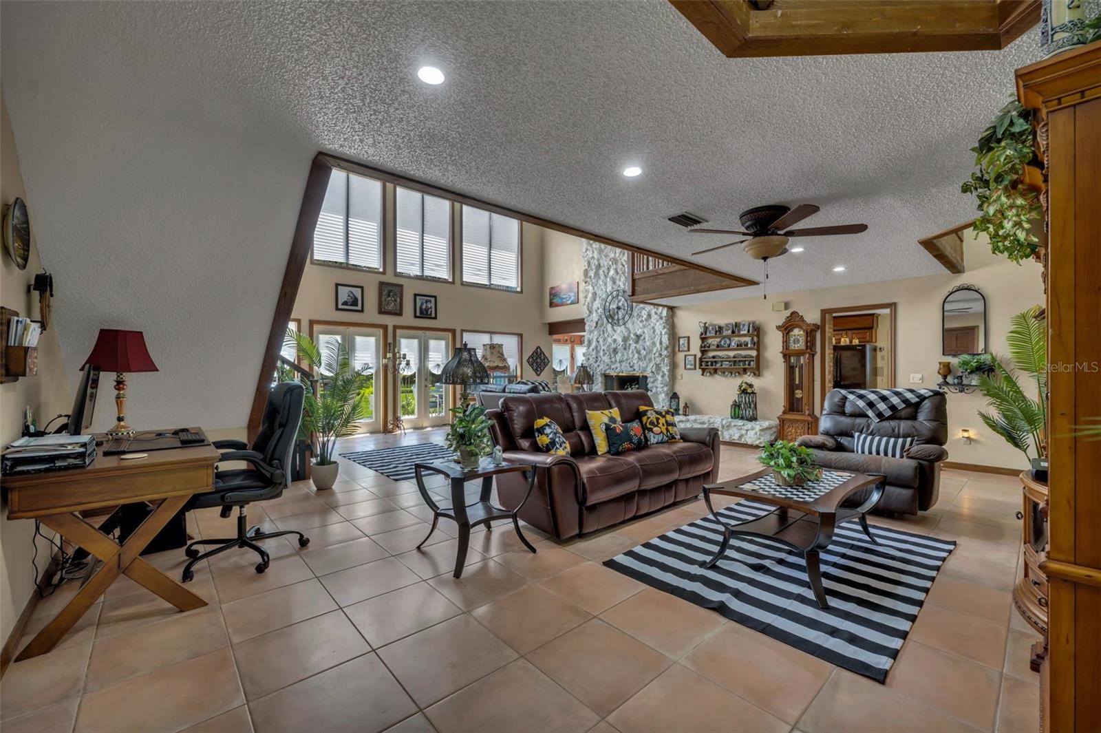 WILSONS 01/4 SW 01/4 - Residential