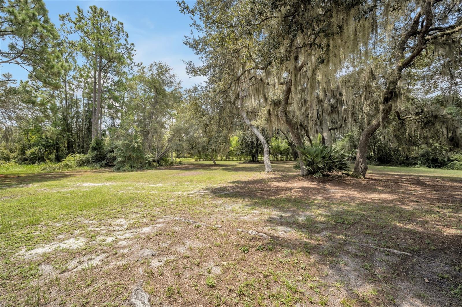 WILSONS 01/4 SW 01/4 - Residential