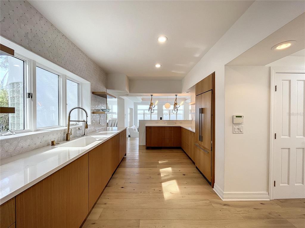 PALM BLUFF - Residential