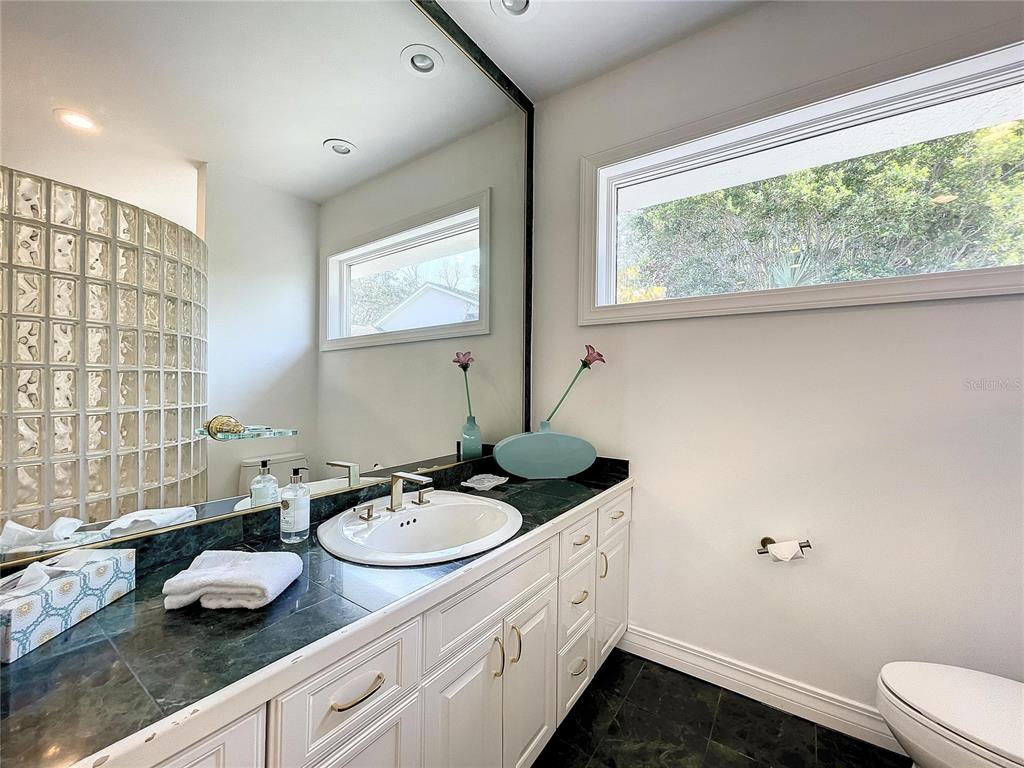 PALM BLUFF - Residential