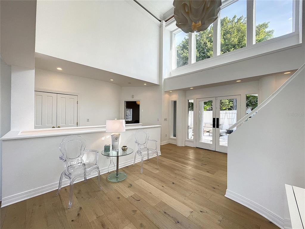 PALM BLUFF - Residential