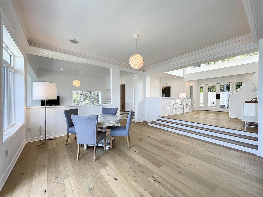 PALM BLUFF - Residential