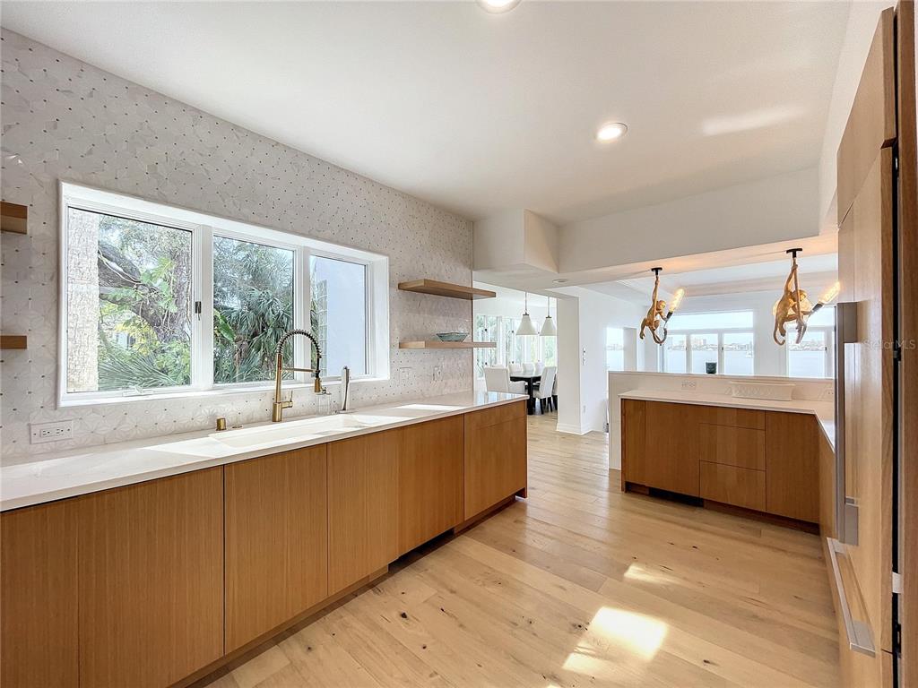 PALM BLUFF - Residential