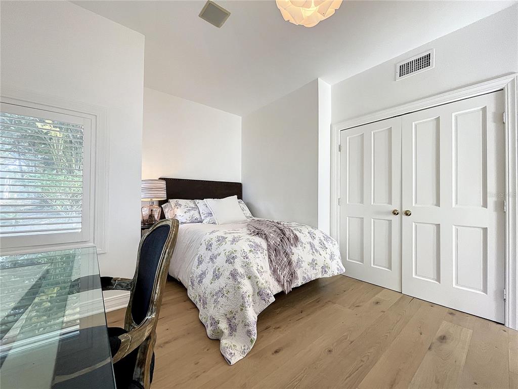 PALM BLUFF - Residential