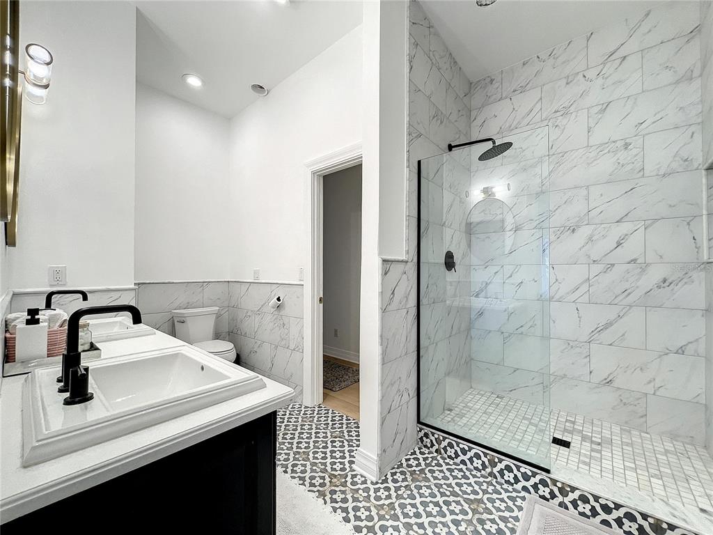 PALM BLUFF - Residential