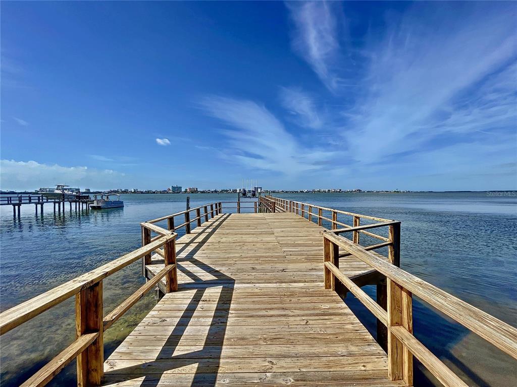 PALM BLUFF - Residential