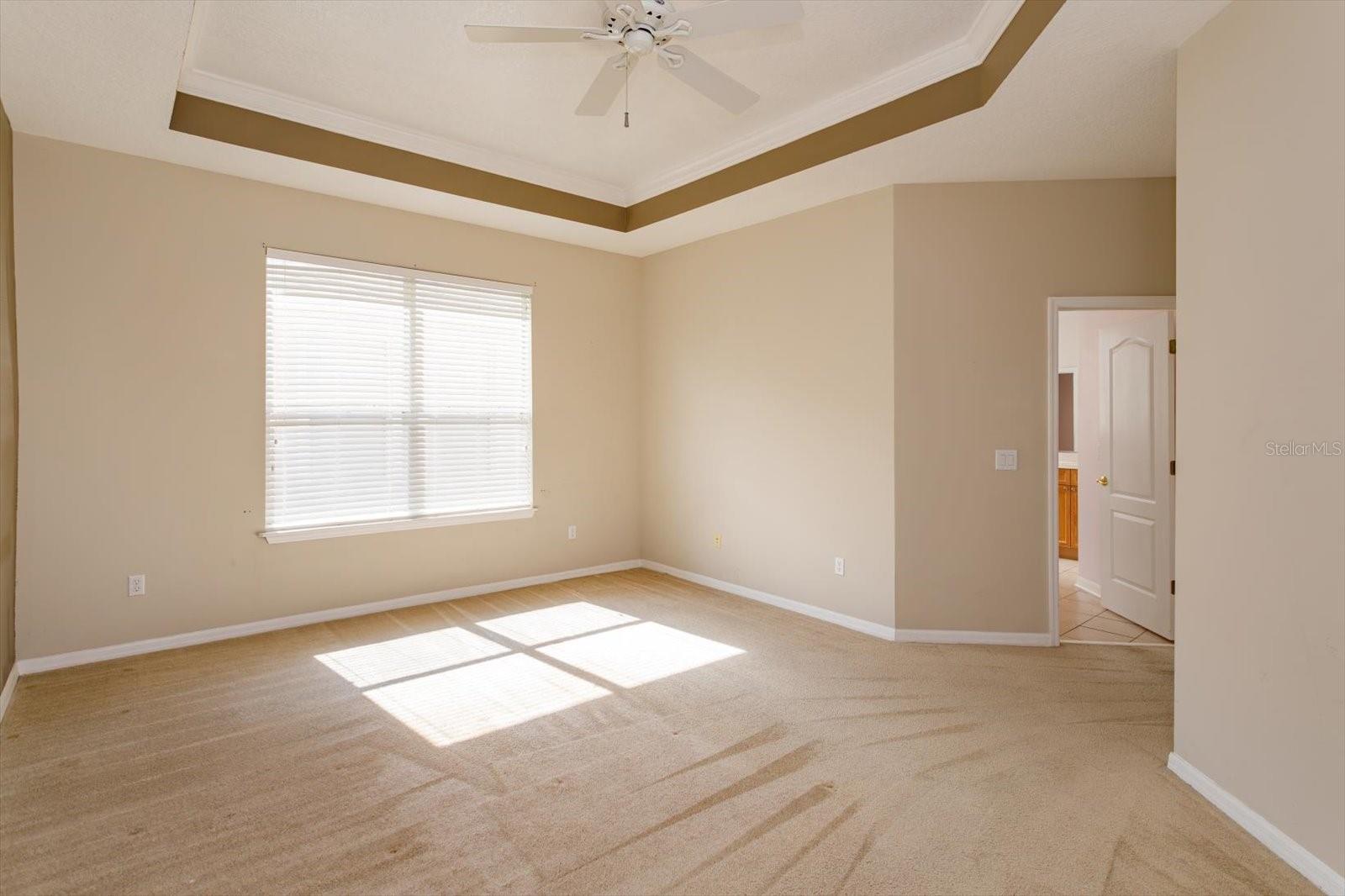 LAKES WINDERMERE PH 01 49 108 - Residential