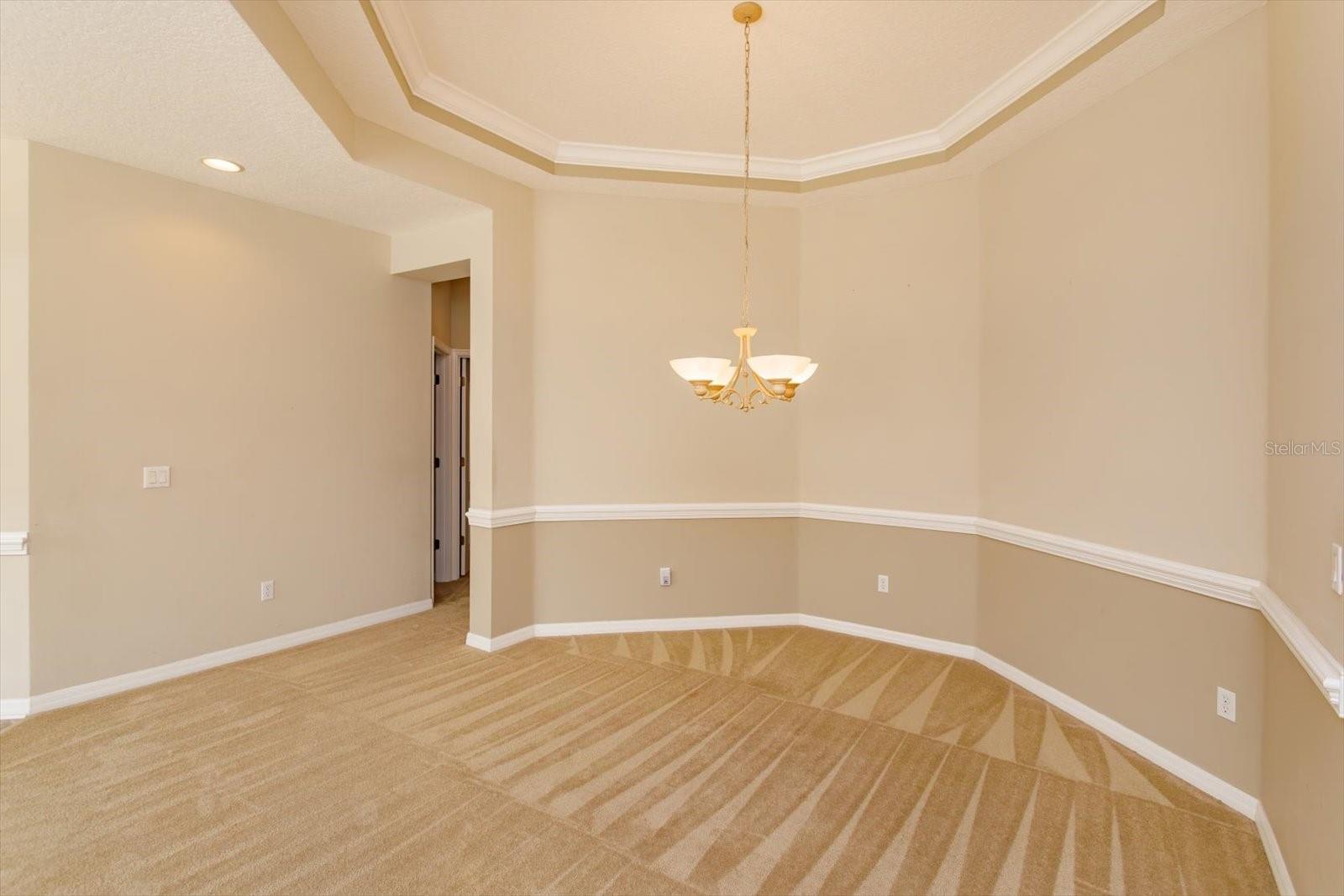 LAKES WINDERMERE PH 01 49 108 - Residential