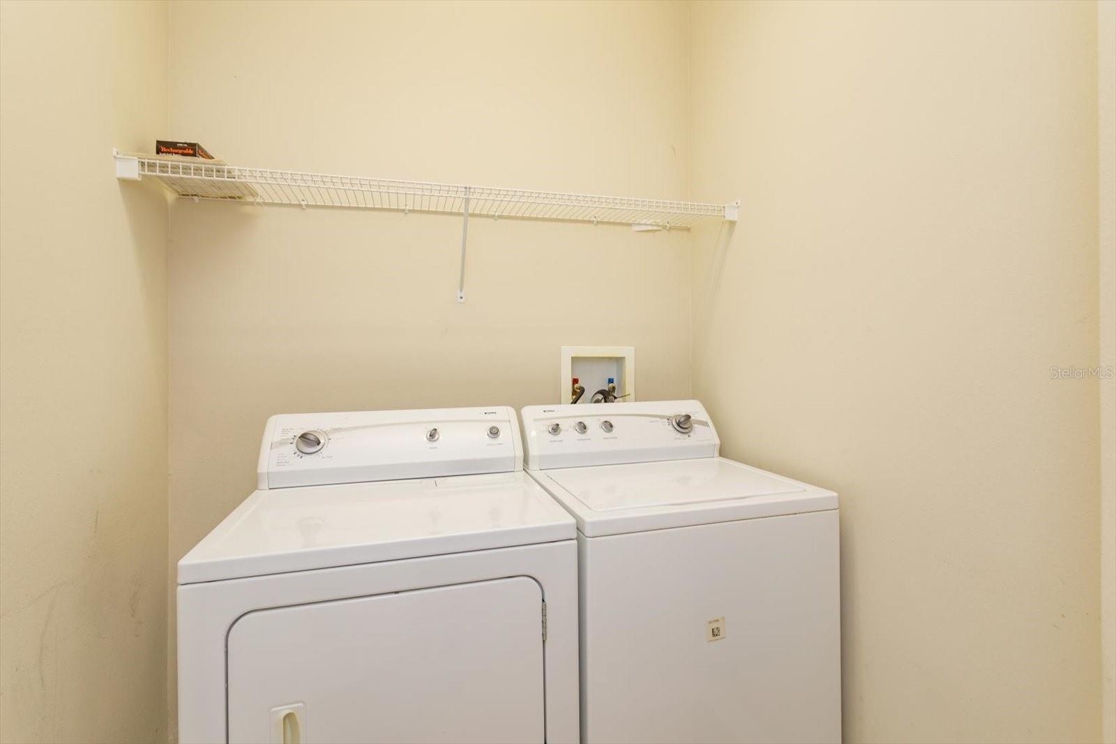 LAKES WINDERMERE PH 01 49 108 - Residential