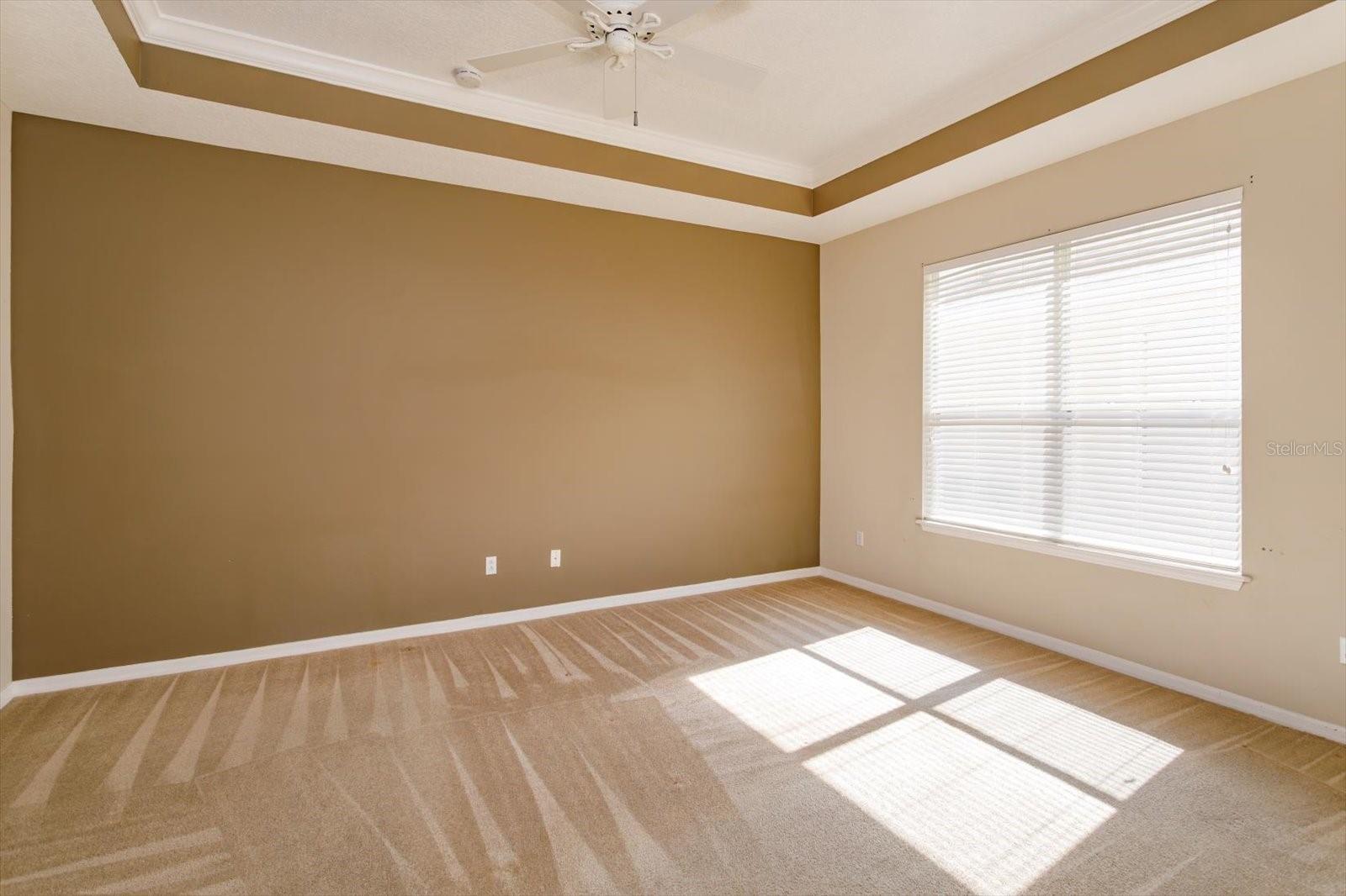 LAKES WINDERMERE PH 01 49 108 - Residential