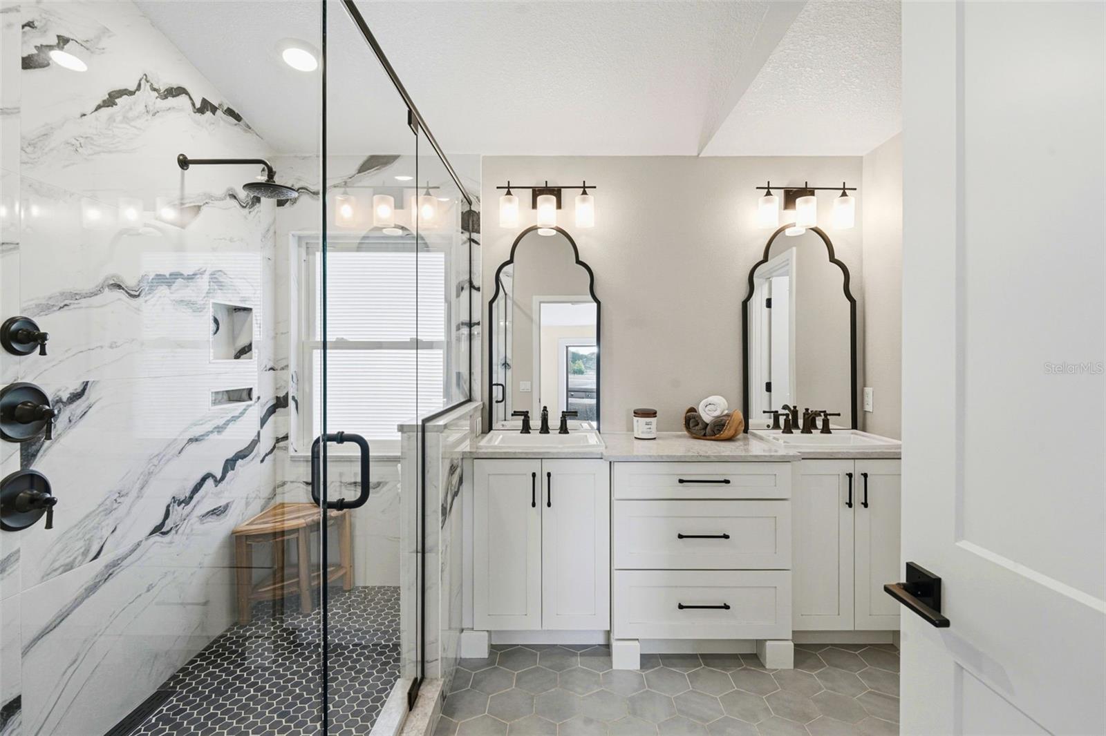 DELTONA LAKES UNIT 08 - Residential