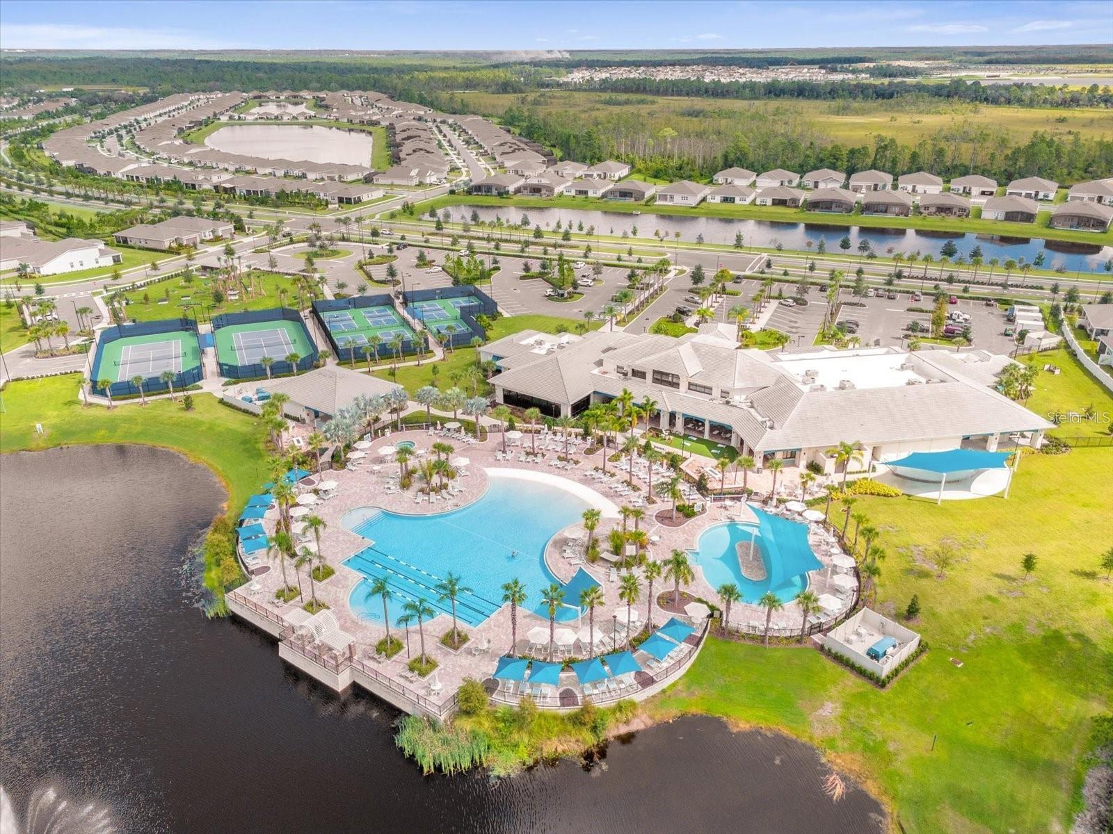 DEL WEBB SUNBRIDGE - Residential