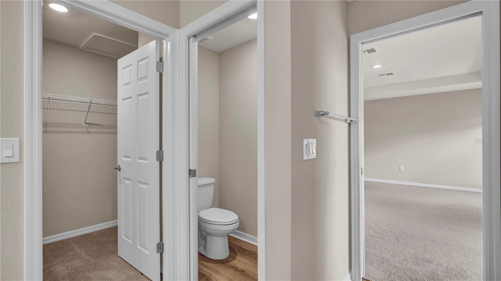 GENEVA LNDGS PH 1 - Residential Lease