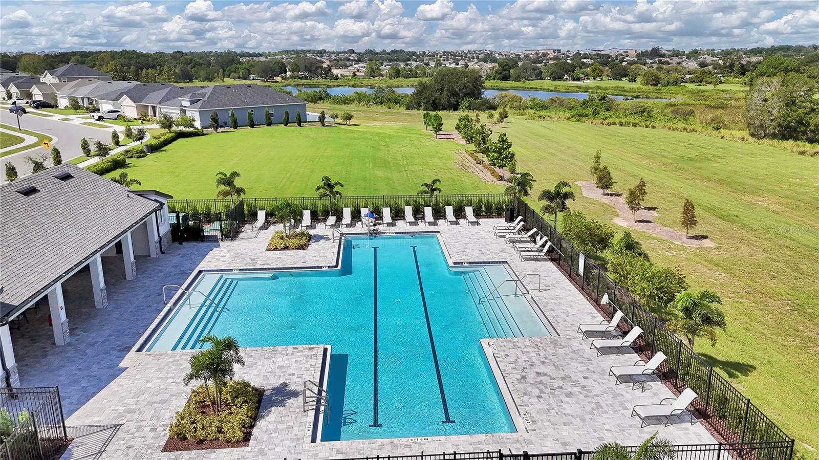 GENEVA LNDGS PH 1 - Residential Lease