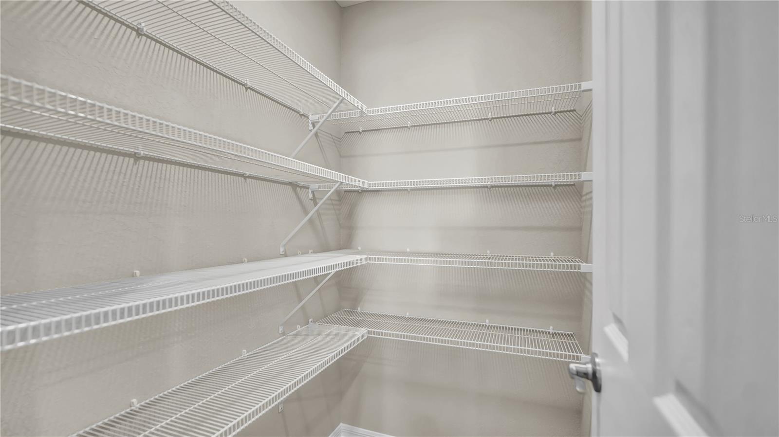 GENEVA LNDGS PH 1 - Residential Lease