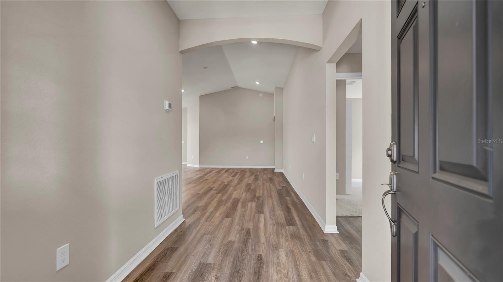 GENEVA LNDGS PH 1 - Residential Lease