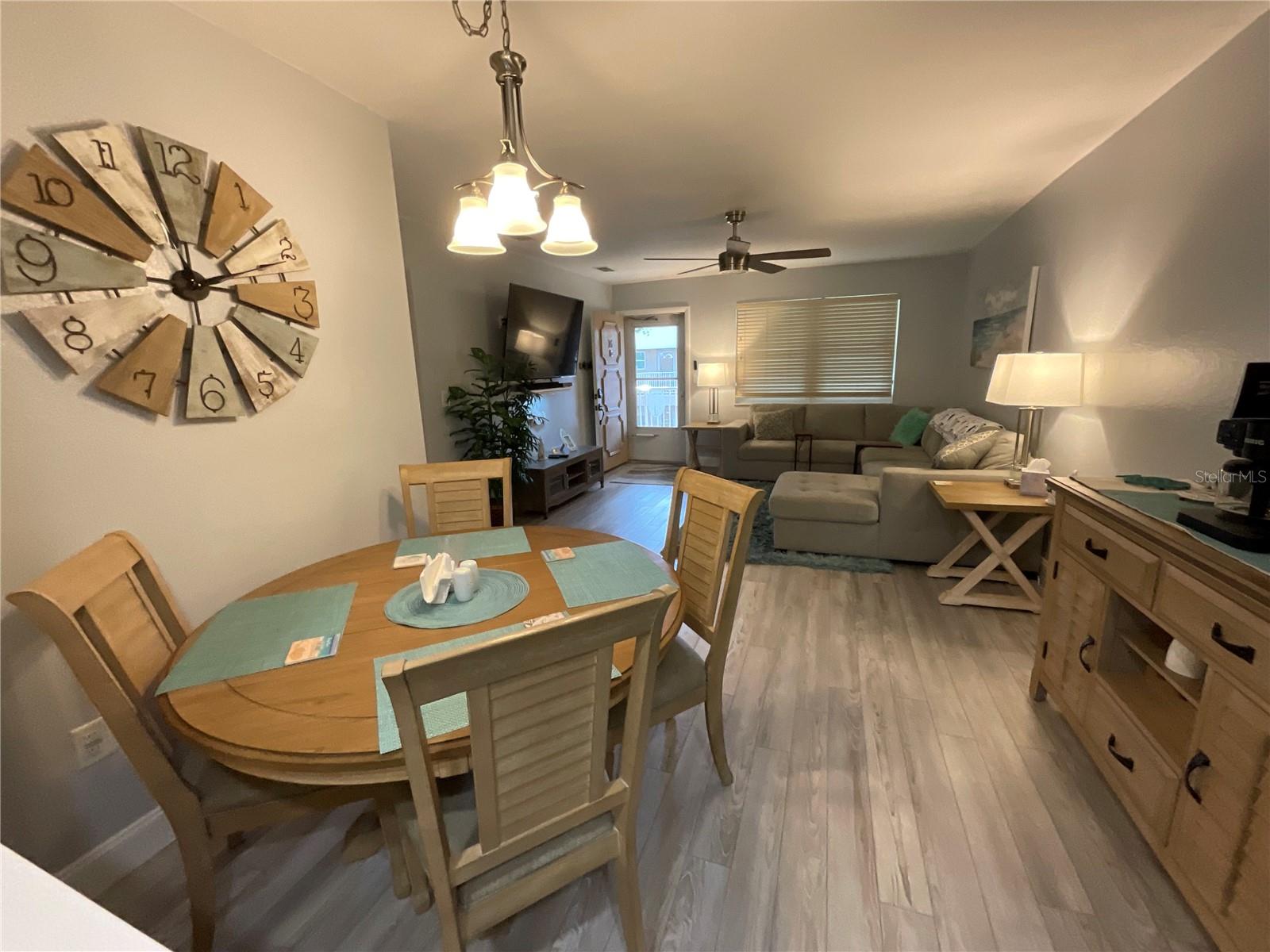 LONG BAYOU - Residential Lease