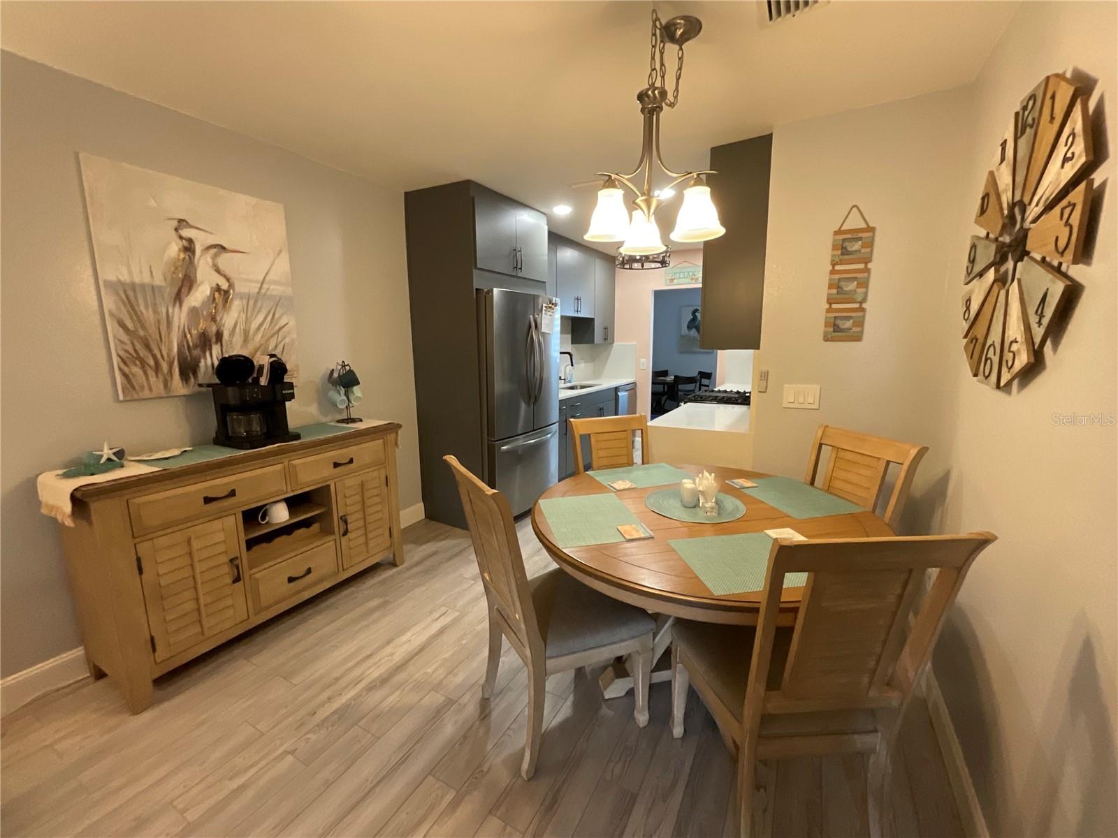 LONG BAYOU - Residential Lease