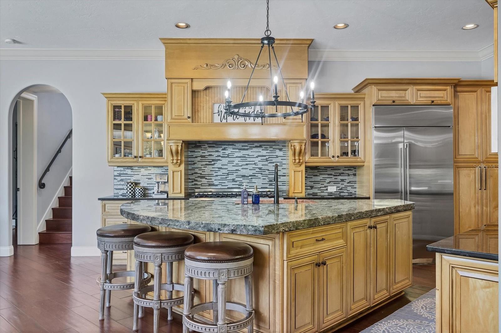 FOUNDERS CLUB - Residential