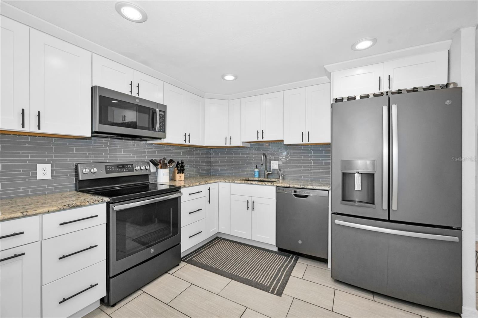 CLEARWATER POINT 7 TENNIS - Residential