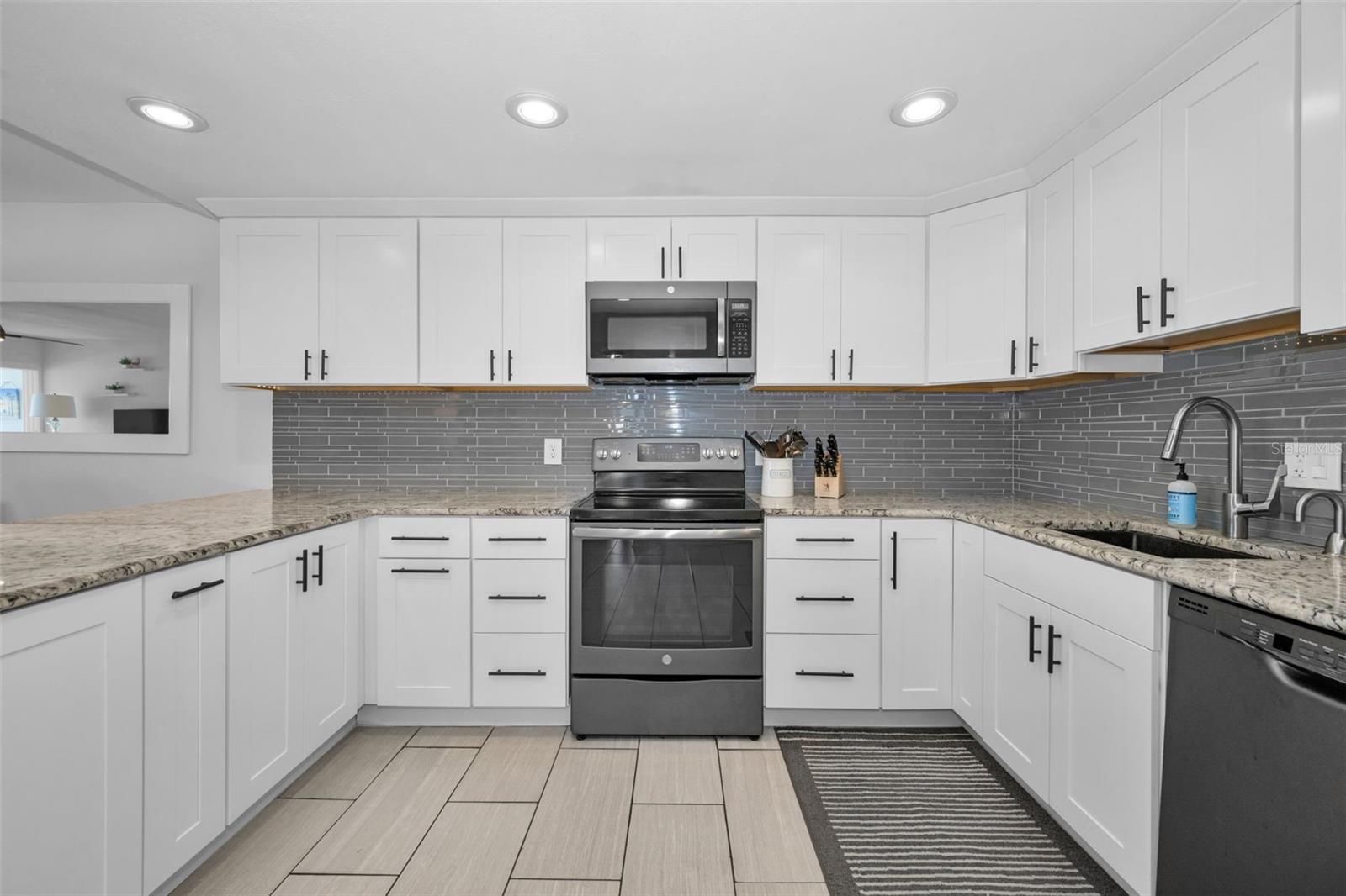 CLEARWATER POINT 7 TENNIS - Residential