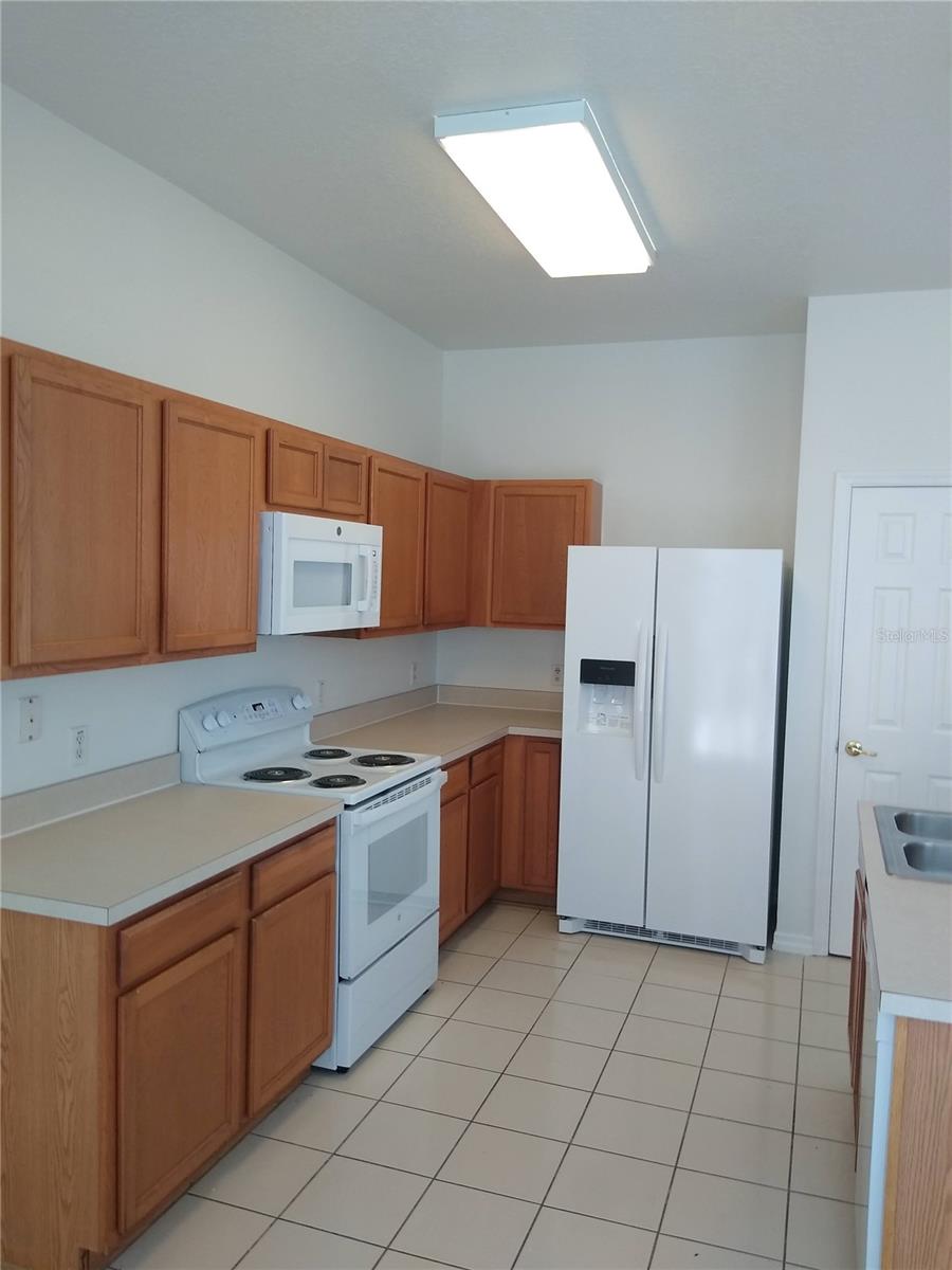 SOMERSET - Residential Lease