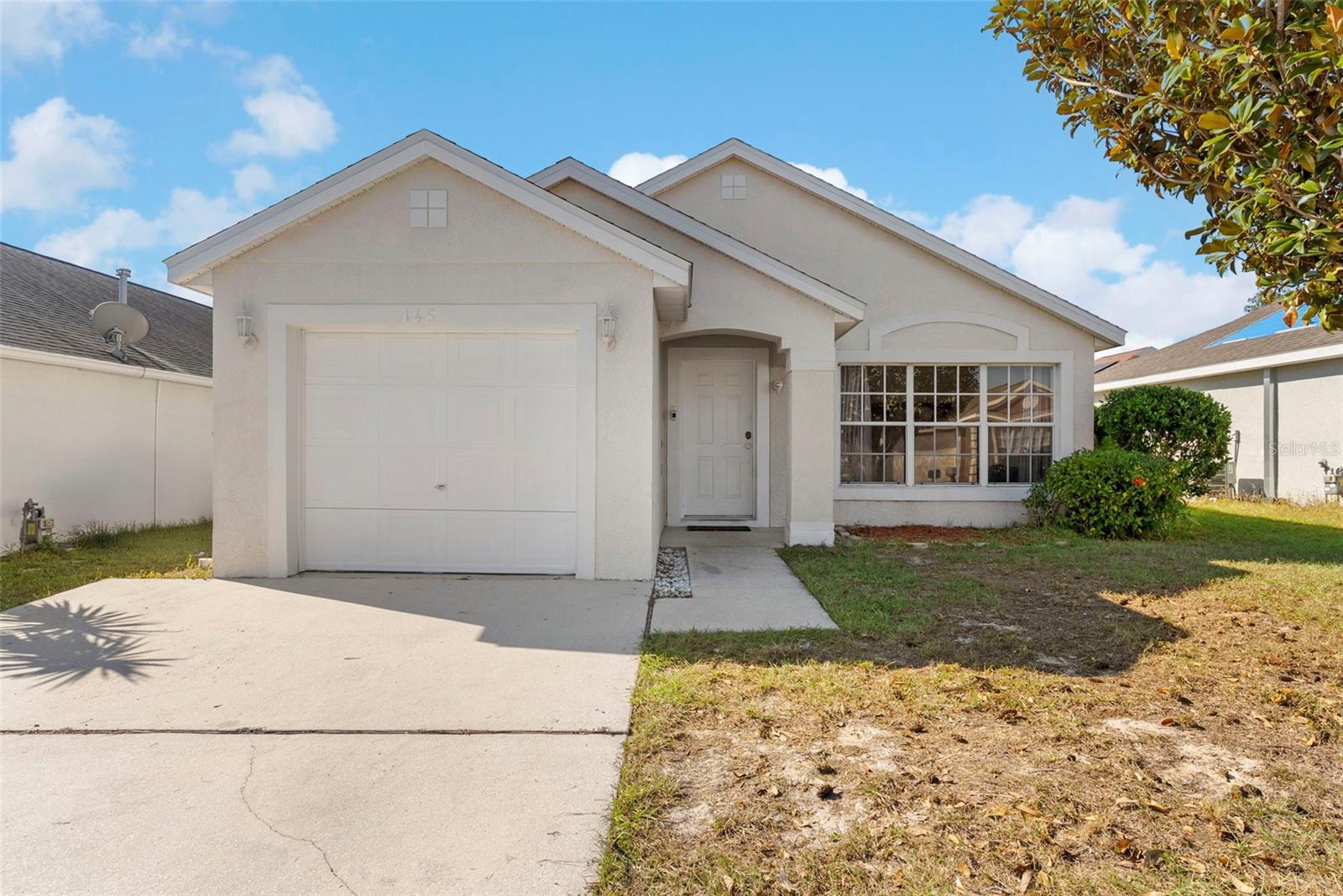 ROYAL RIDGE PH 02 - Residential