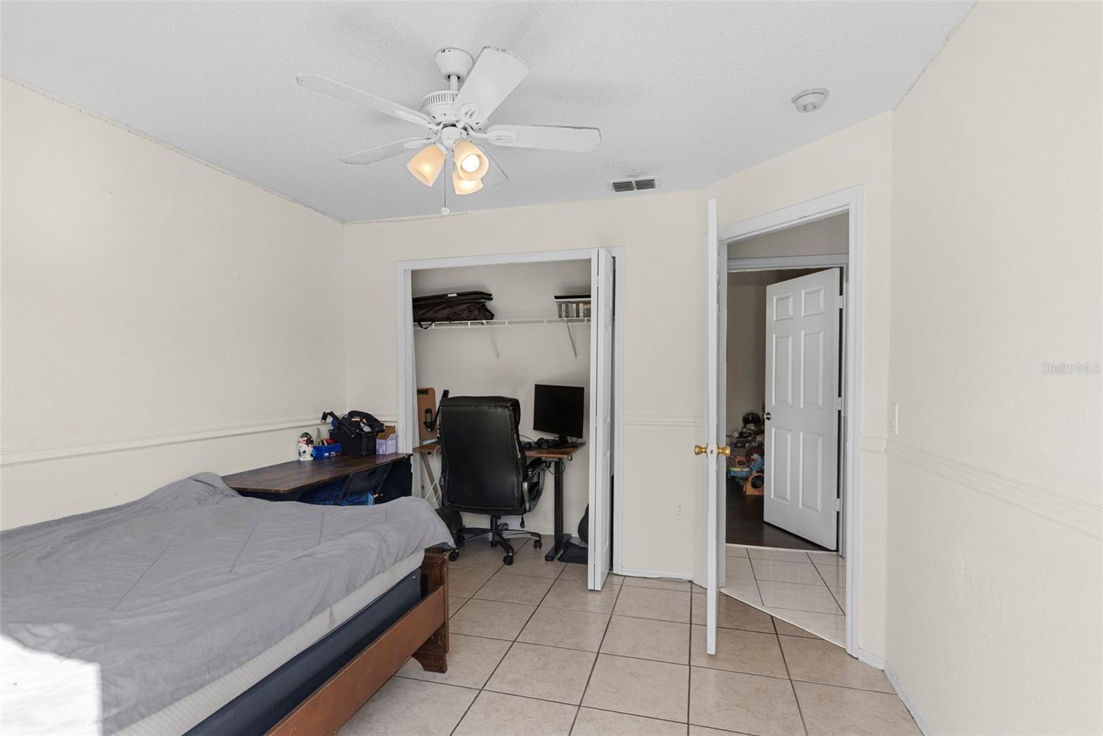 ROYAL RIDGE PH 02 - Residential