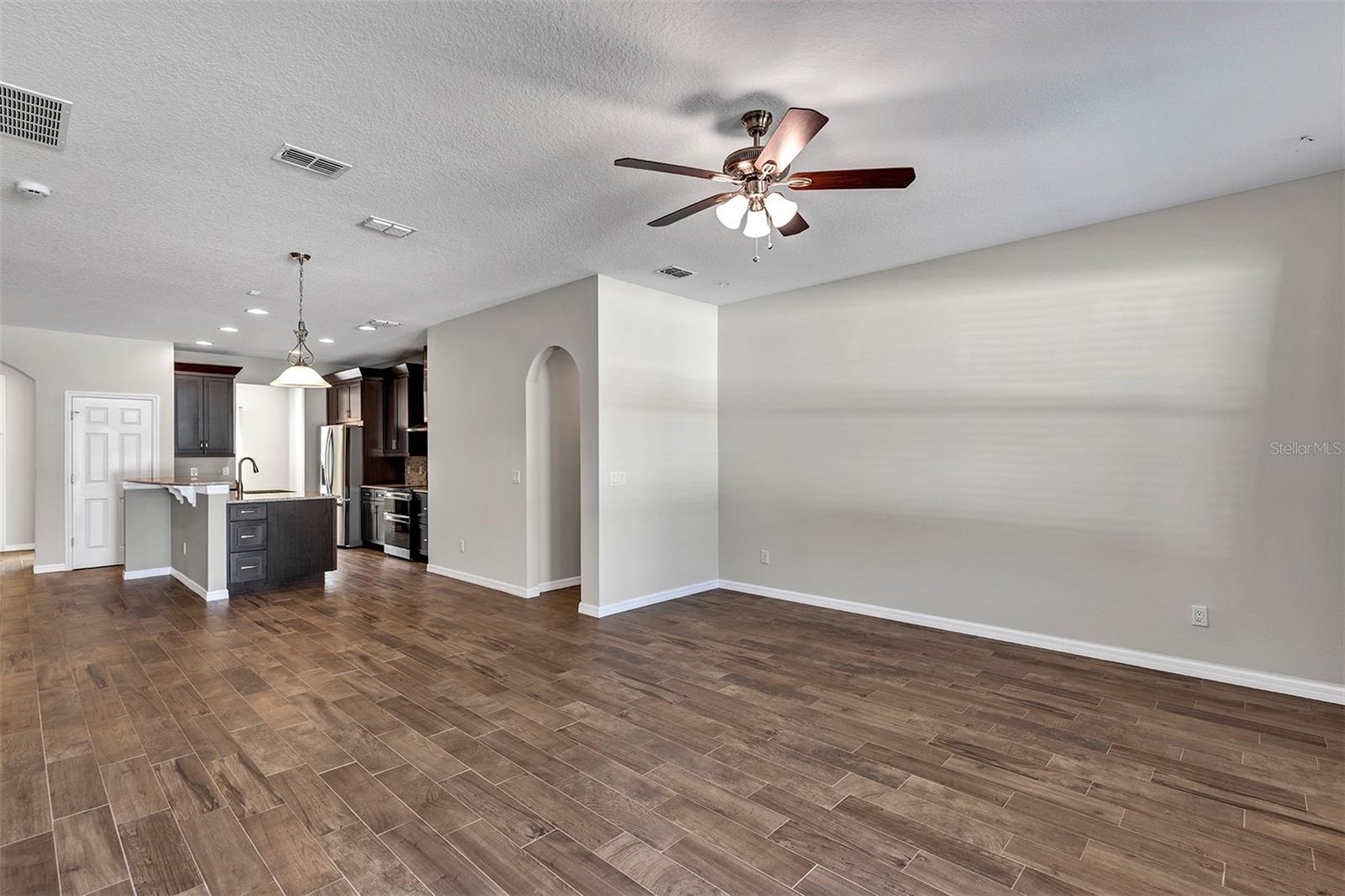 COVINGTON PARK A B D E F G & J - Residential Lease