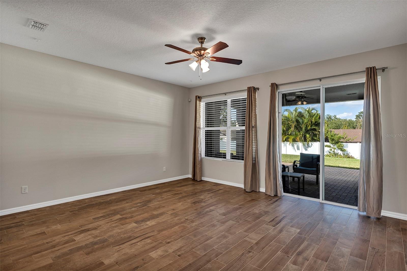 COVINGTON PARK A B D E F G & J - Residential Lease