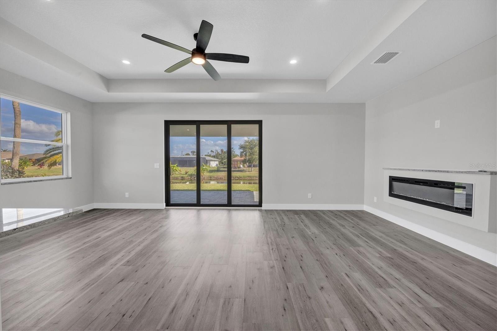 PEBBLE BEACH - Residential