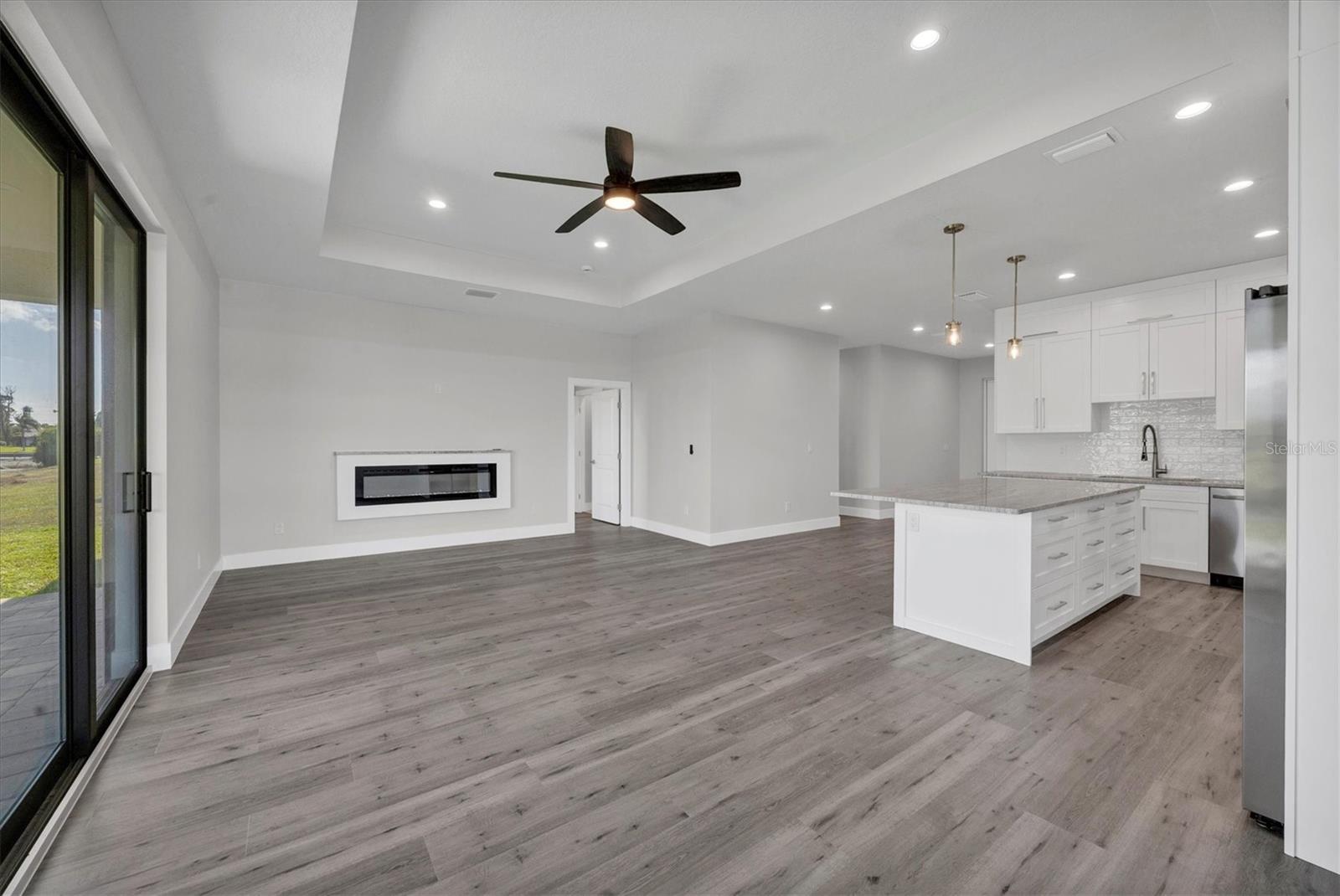 PEBBLE BEACH - Residential