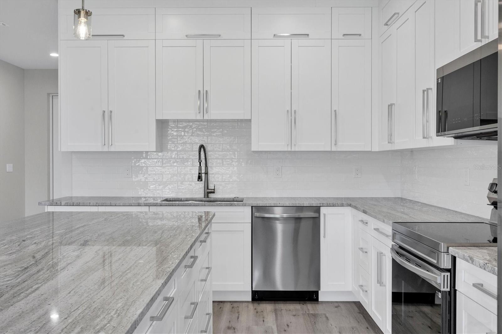 PEBBLE BEACH - Residential