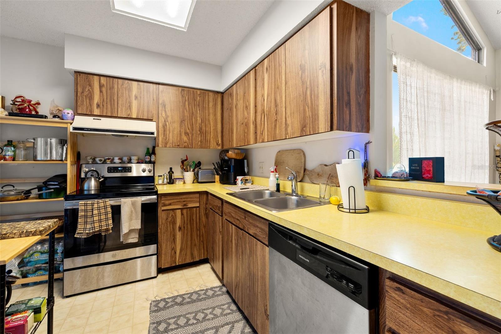 CORDOVA GARDENS IV - Residential