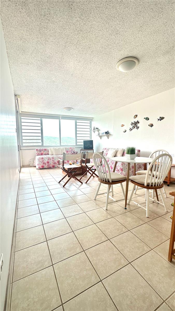 COND DOS MARINAS II - Residential