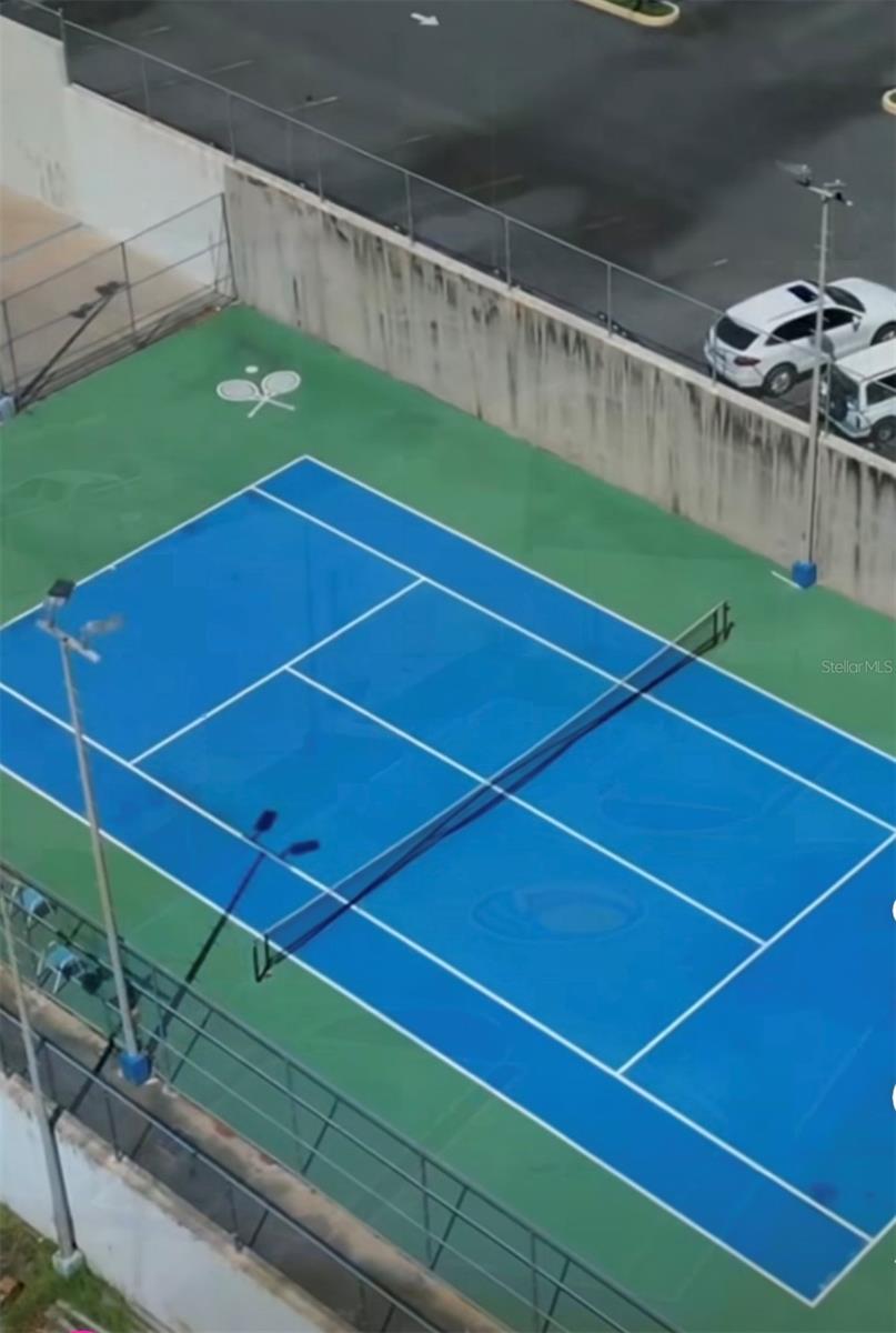 COND DOS MARINAS II - Residential