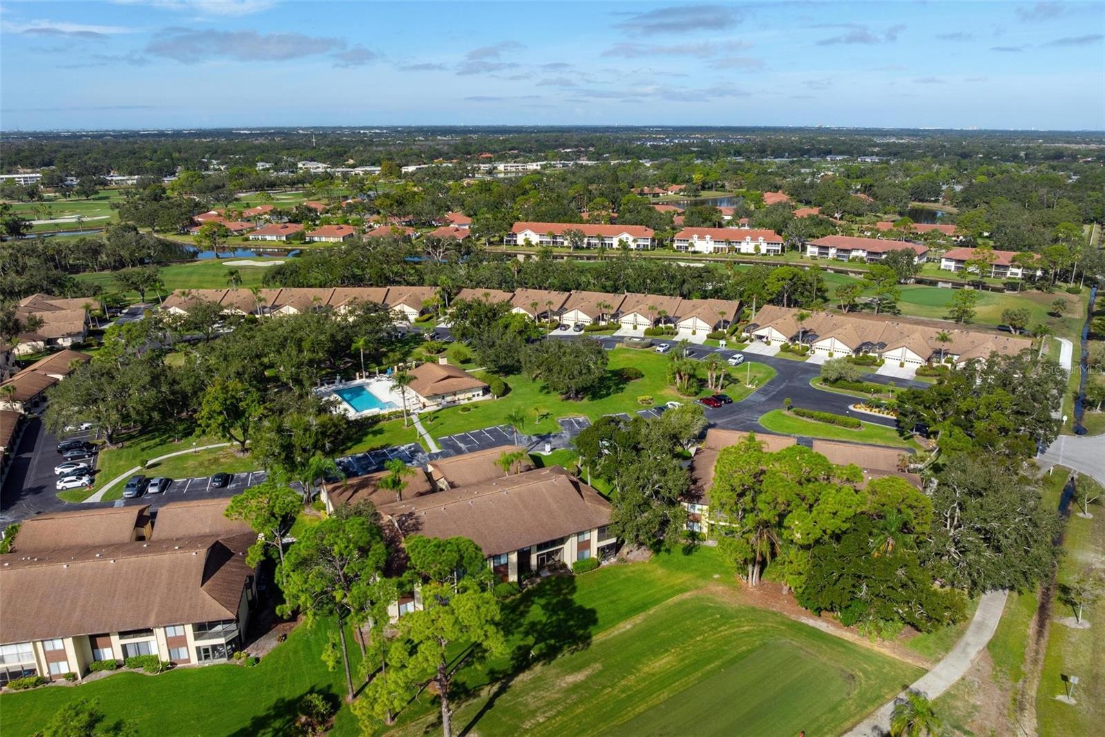 AVISTA OF PALM-AIRE SEC 1 - Residential Lease