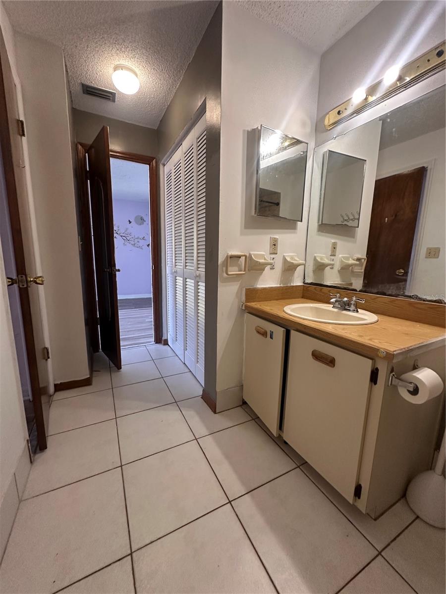 OAK MDW - Residential