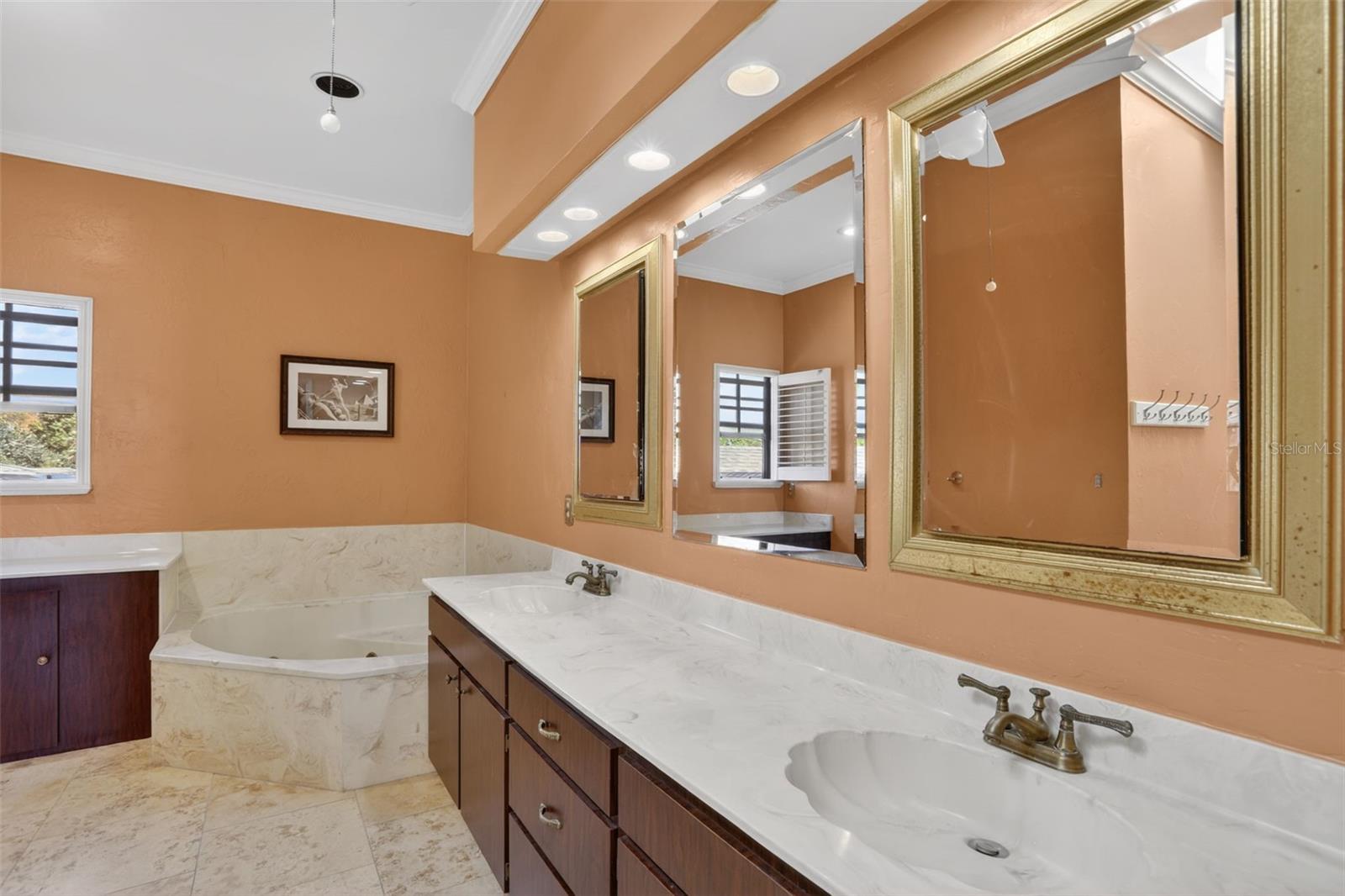 SANLANDO SPGS - Residential