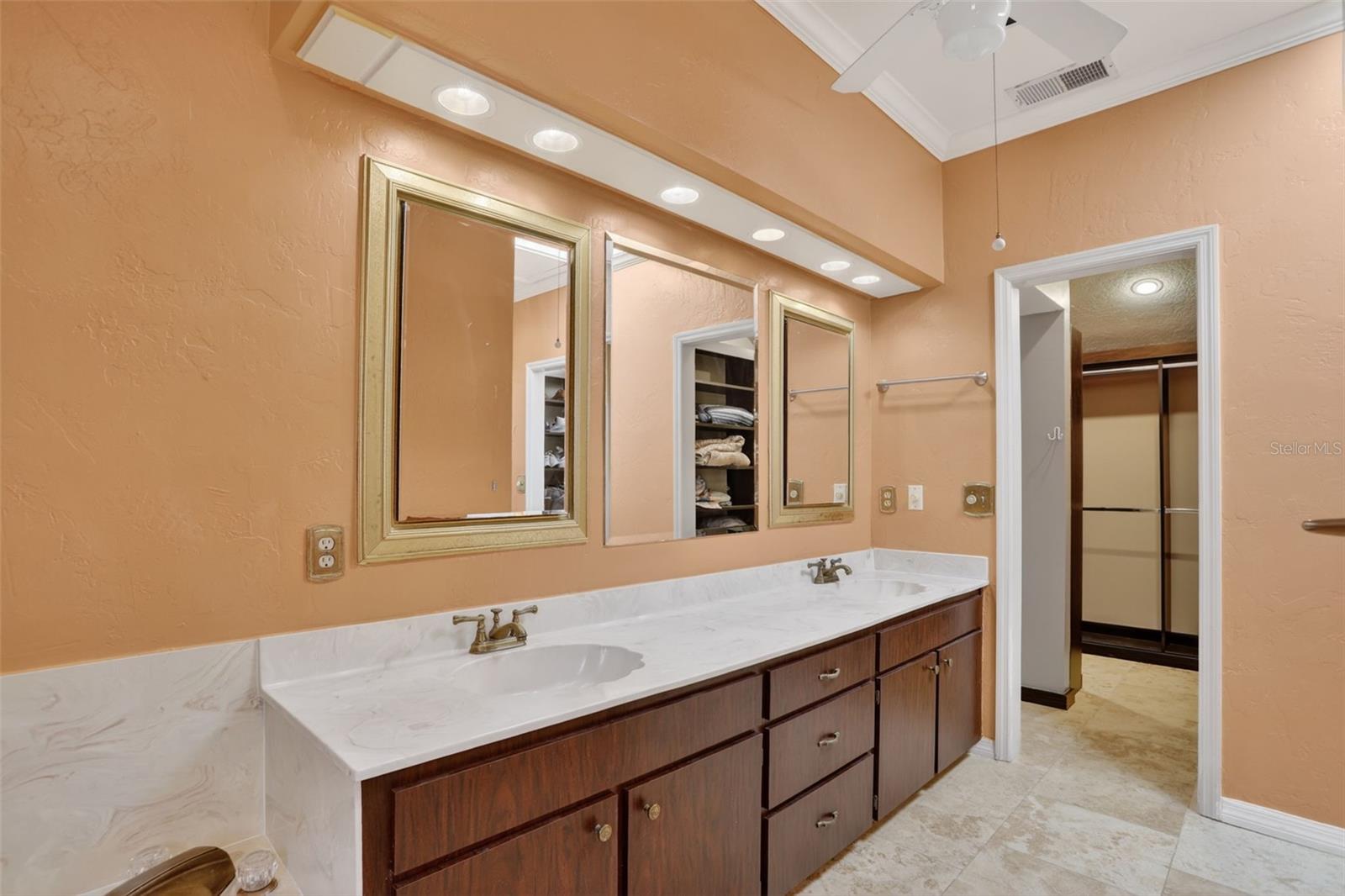 SANLANDO SPGS - Residential