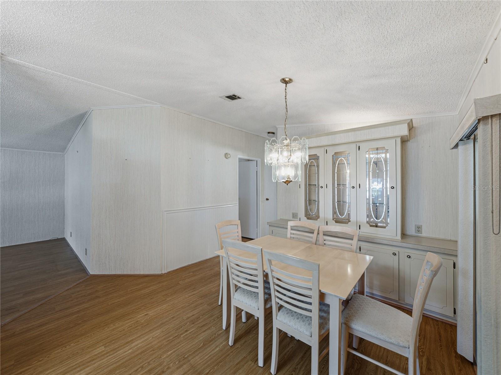 COLONY HILLS COMMUNITY - Residential